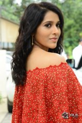 Rashmi Gautam At Next Nuvve Movie Press Meet